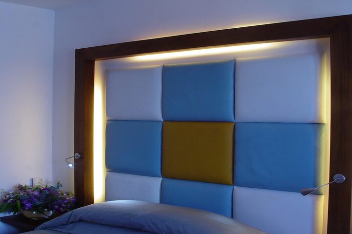 Room 4 of 70