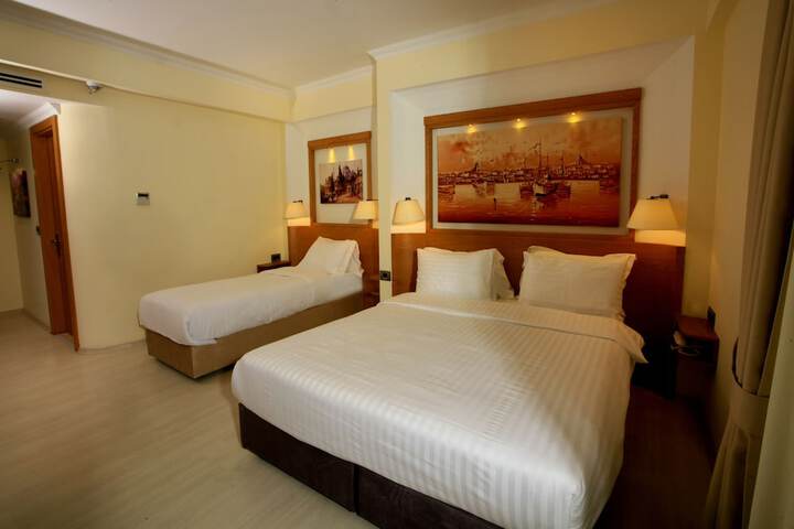 Room 20 of 74