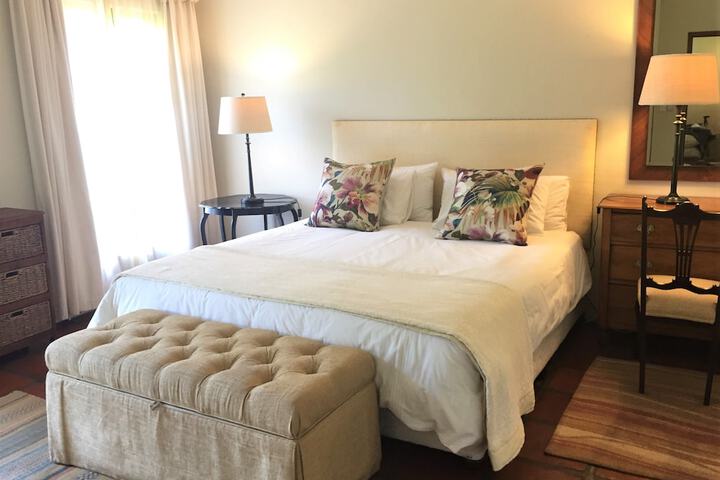 Room 5 of 32