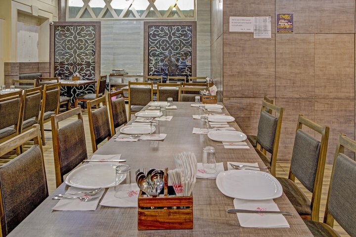 Dining 27 of 41