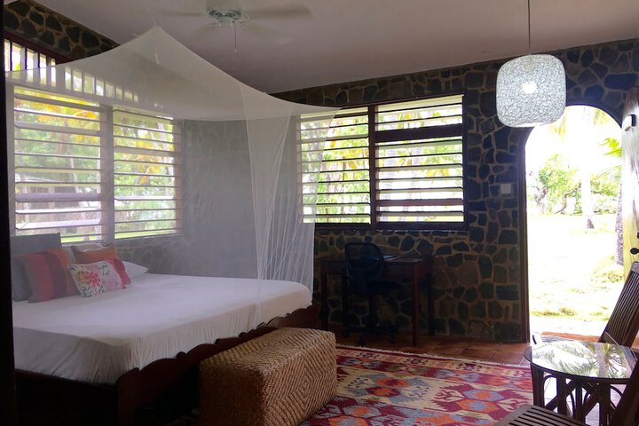 Room 4 of 34