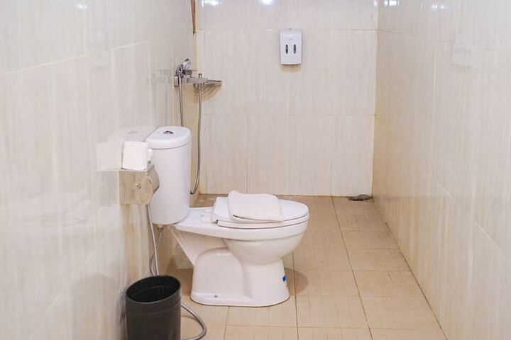 Room 105 of 188
