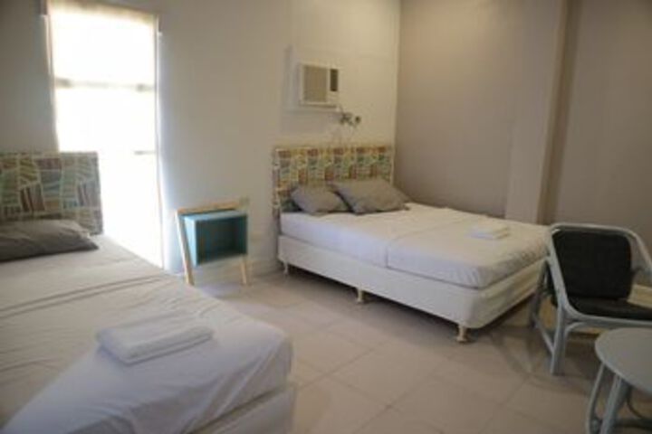 Room 11 of 17