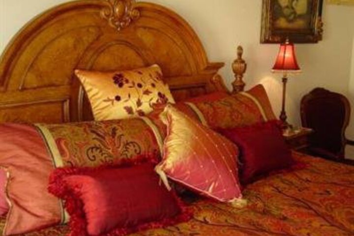 Wildwood Canyon Inn