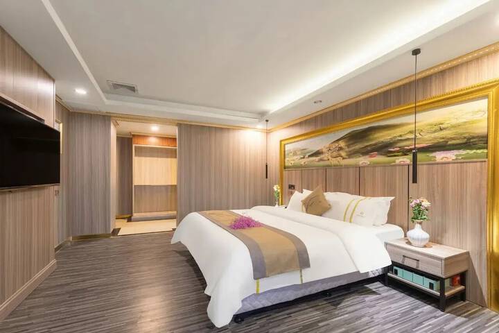 Room 14 of 39