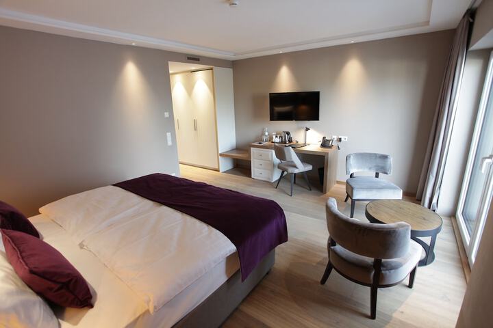 Room 16 of 51