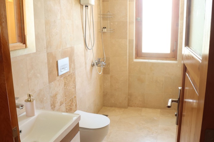 Room 8 of 47