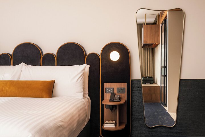 Room 22 of 101