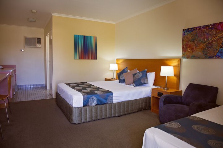 Room 40 of 74