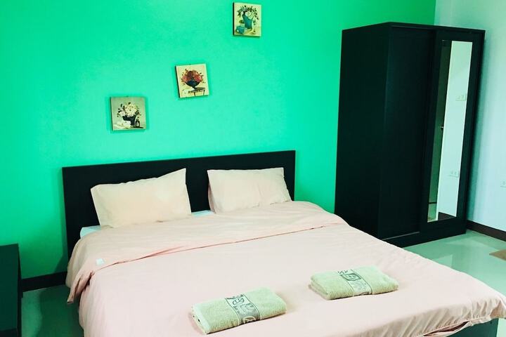 Room 3 of 16