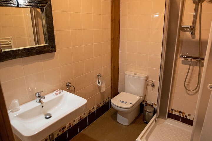 Room 14 of 35