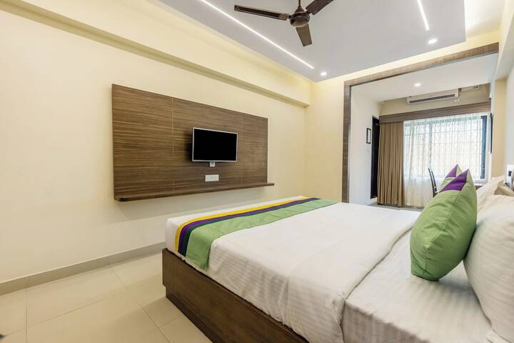 Room 19 of 38