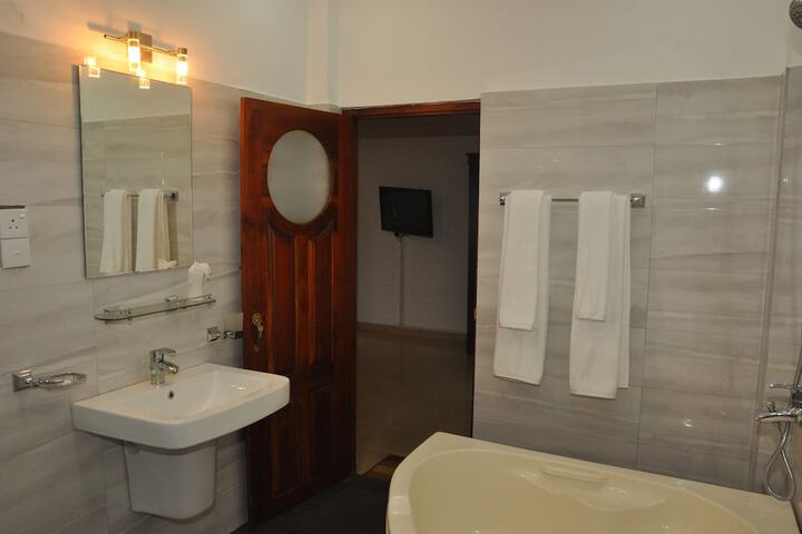 Room 12 of 12