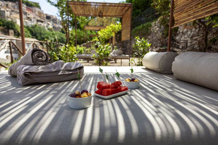 Sundeck 73 of 75