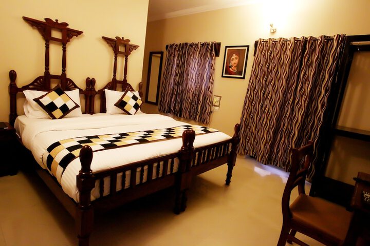 Room 9 of 48