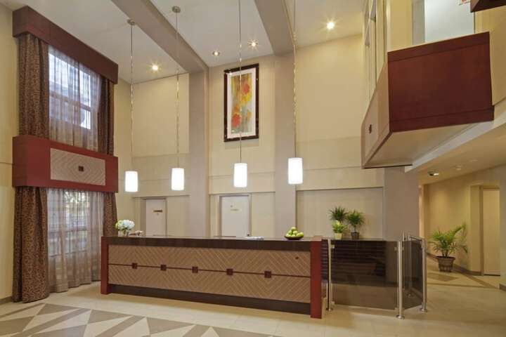 Travelodge by Wyndham Oshawa Whitby in Oshawa, ON