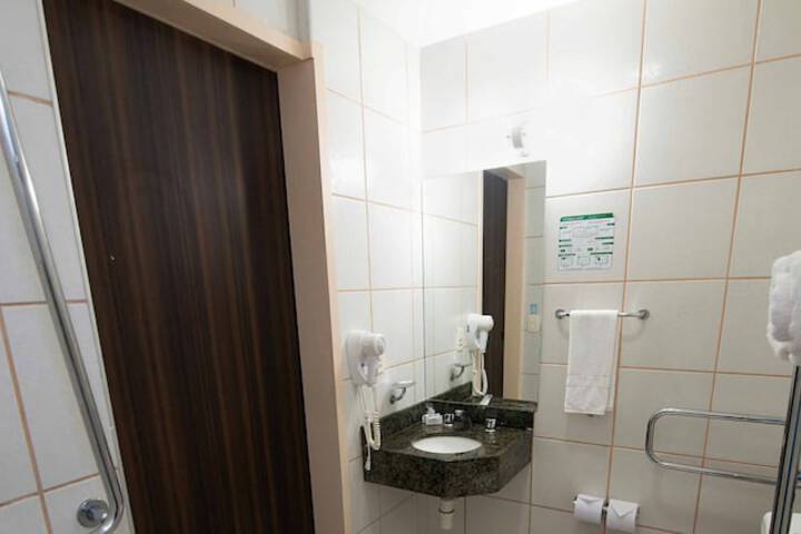 Room 35 of 67
