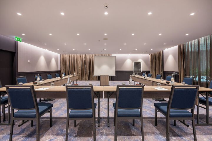 Meeting 189 of 211