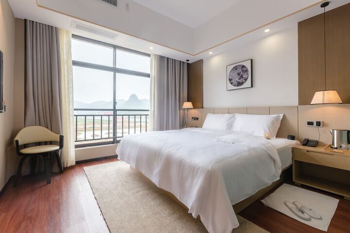 Room 8 of 35