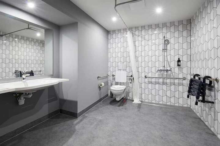 Room 50 of 75