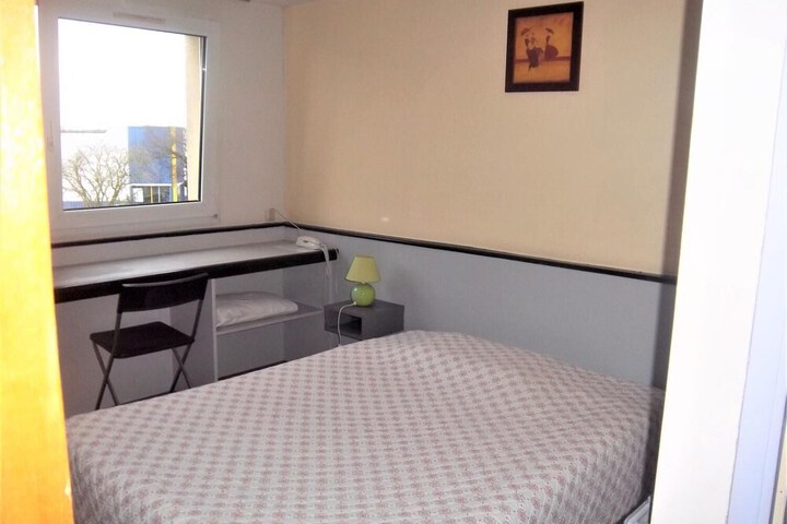 Room 8 of 20