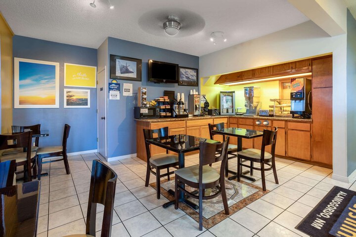 Hotel Interior 2 of 31