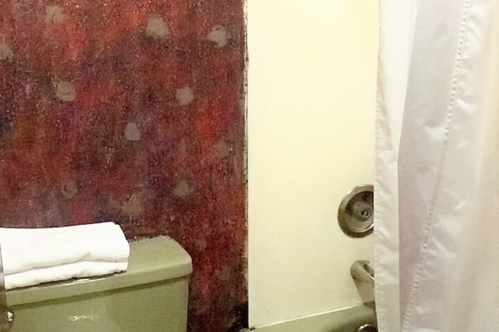 Room 12 of 20