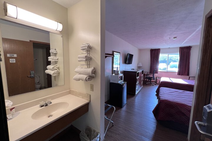 2 Double Beds (6 of 13)