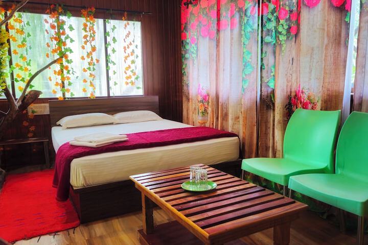 Room 14 of 68