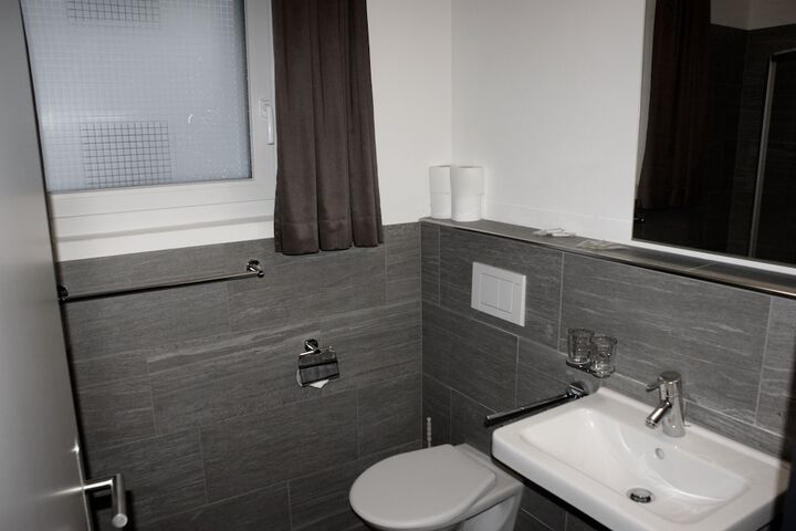 Room 22 of 35