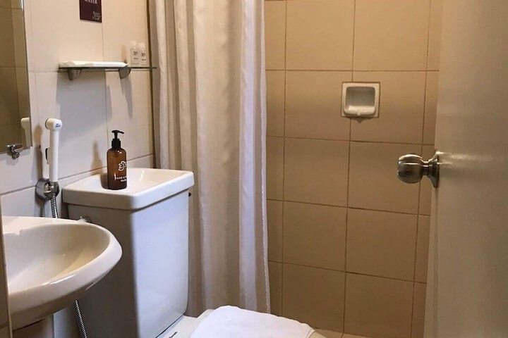 Room 27 of 39