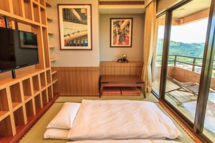 Room 47 of 79