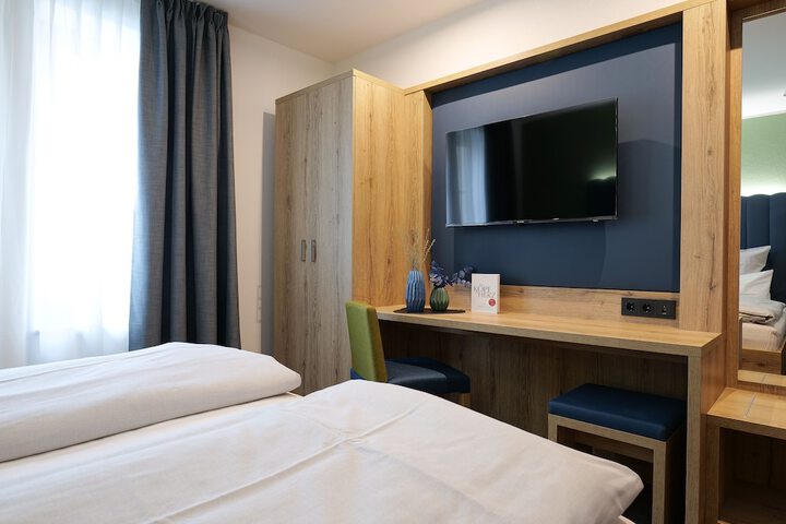 Room 18 of 23