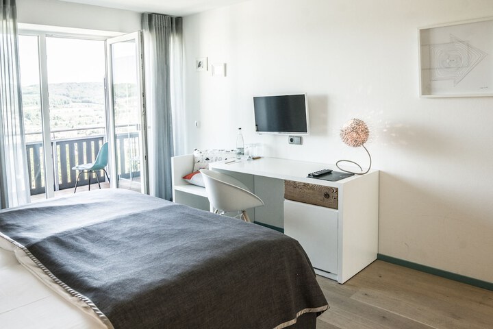 Room 9 of 61