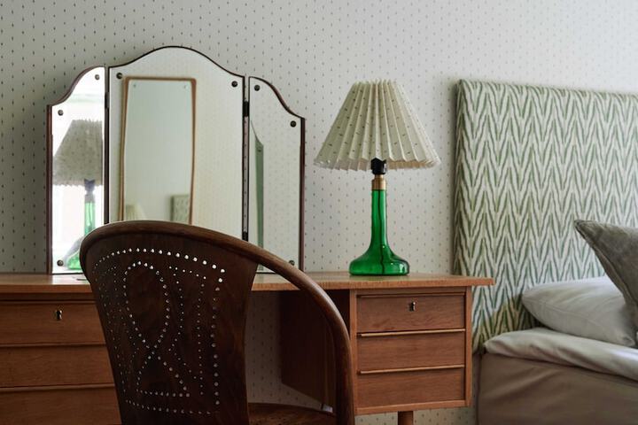 Room 3 of 35