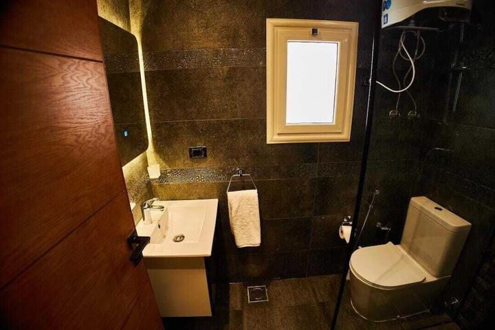 Room 73 of 101