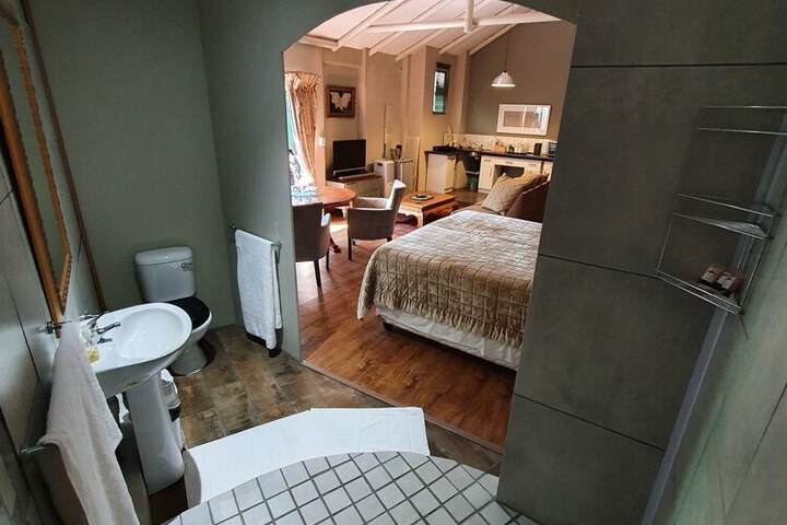 Room 20 of 34