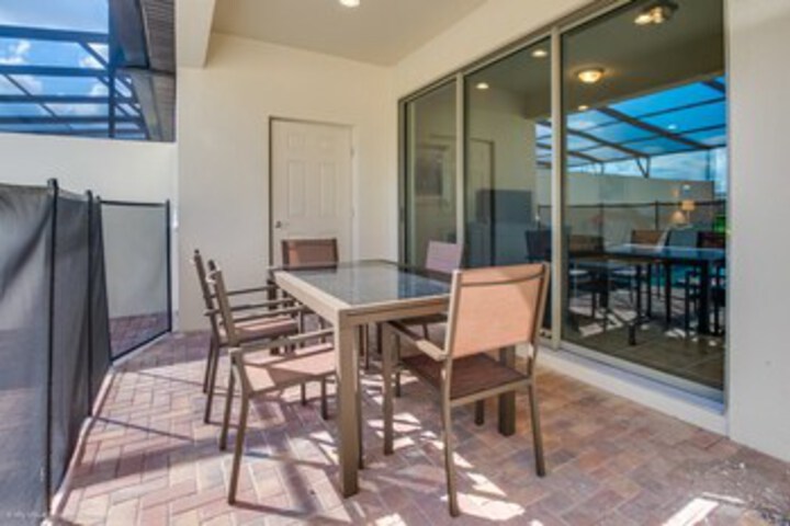 Terrace/Patio 8 of 310