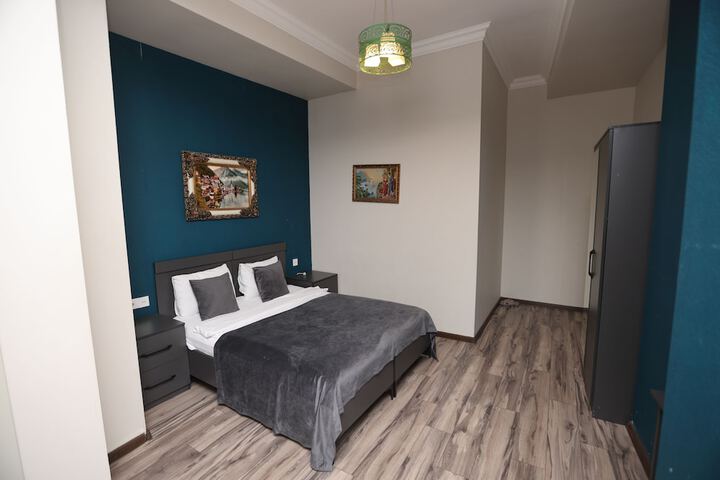 Room 35 of 65