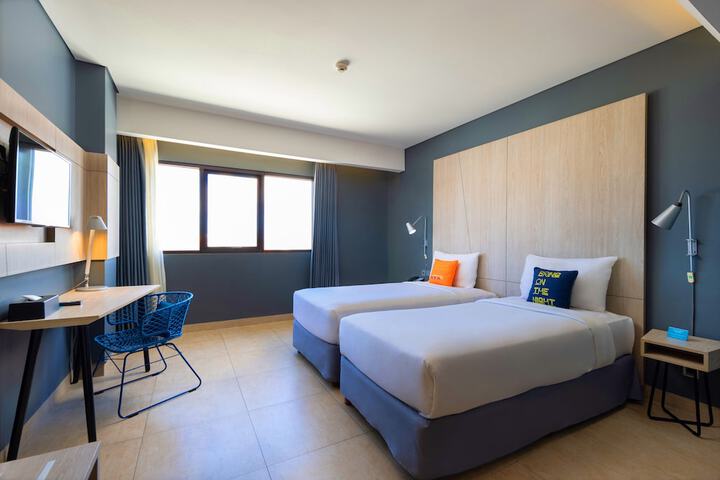 Room 6 of 53