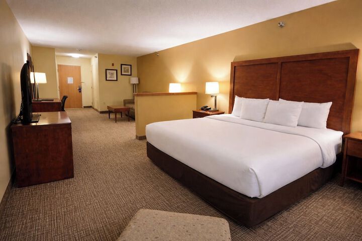 Room 5 of 25