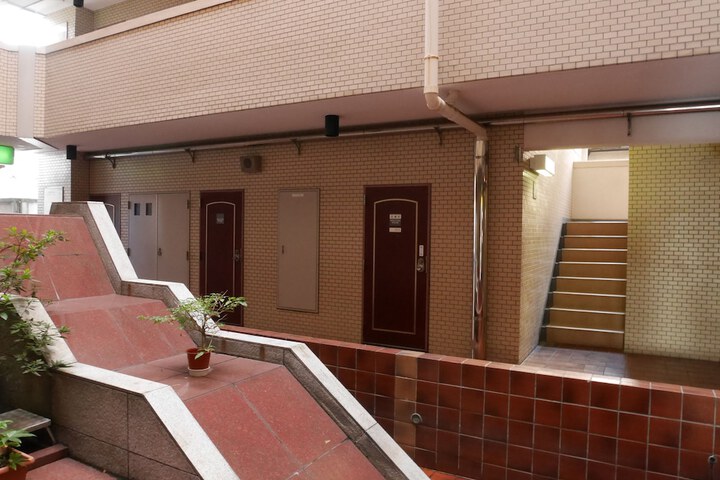 Ballroom/Hall 22 of 35