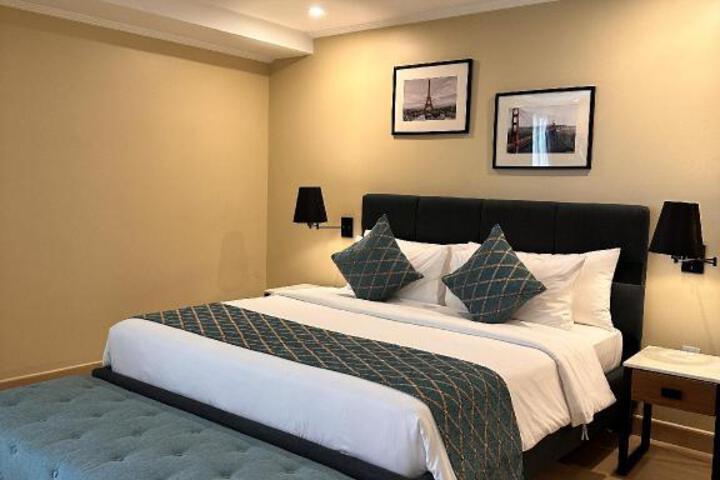 JN Executive Suites - La Grande w / Private Jacuzzi
