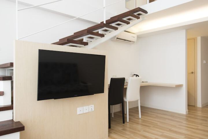 Room 44 of 114
