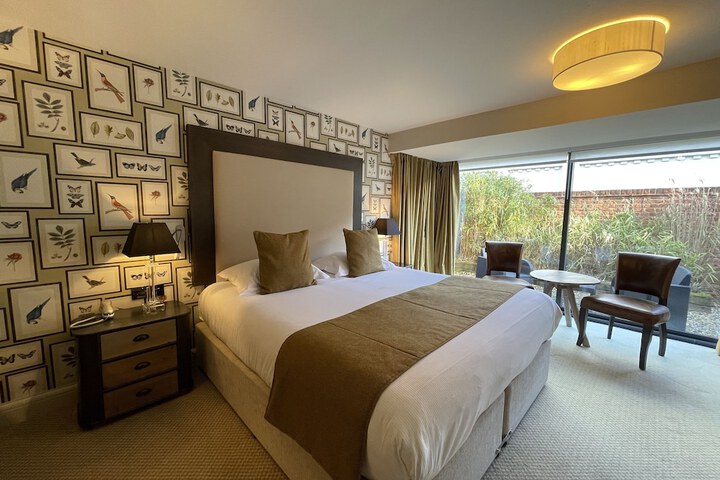 Room 34 of 147