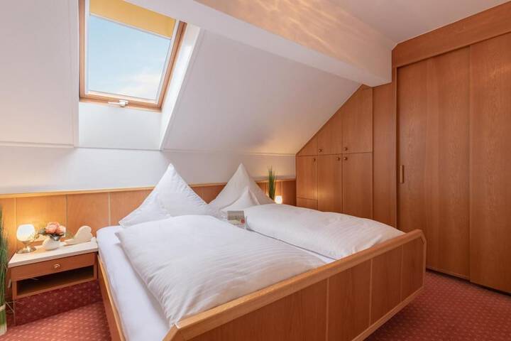 Room 13 of 53