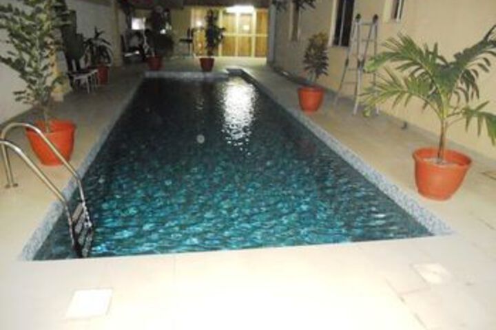 Pool 16 of 21