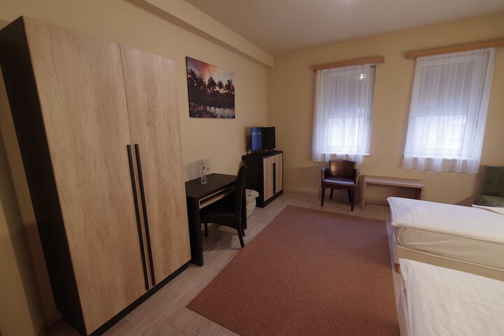 Room 21 of 70