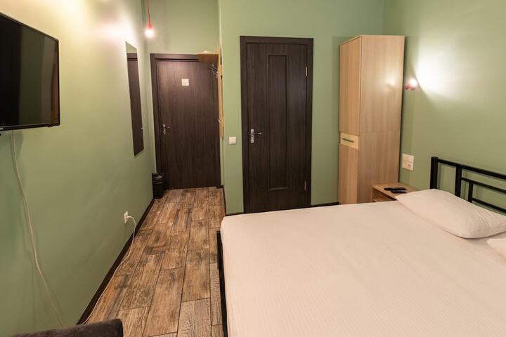 Room 28 of 56