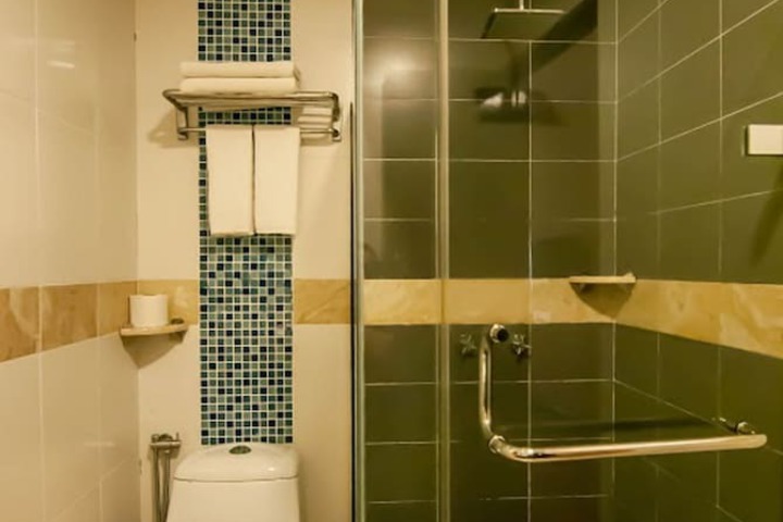 Clean Restrooms